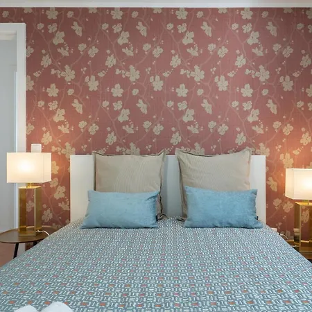 Ferienhaus Welcoming Adorable House - Ace Location