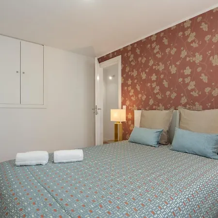בית נופש Welcoming Adorable House - Ace Location